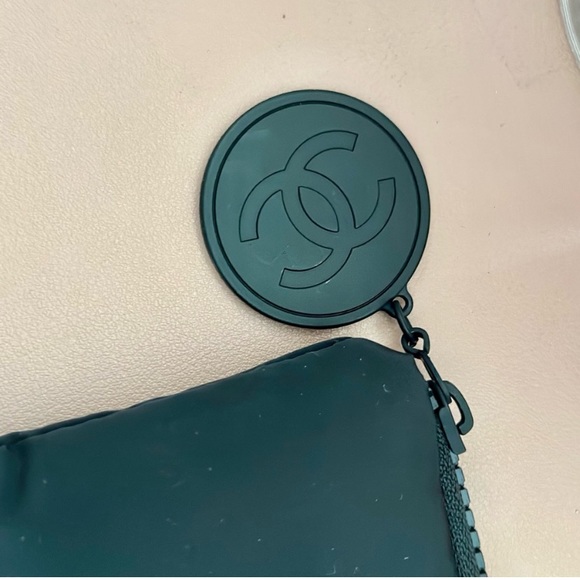 Chanel Puffer Pouch - Picture 4 of 7